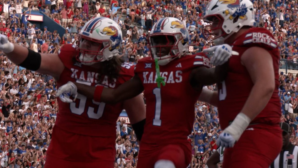 amyiacevedo's tweet photo. On this week's episode of K-Nation @SydneyClark___ and @KoleEmplit talk K-State and KU football's week one matchups

Plus, exclusive interviews with @Grant_Snow15 and @HenryGreenstein

All this and more follows 27 News at 10 on @KSNTSports! https://t.co/EkRhLphQw2
