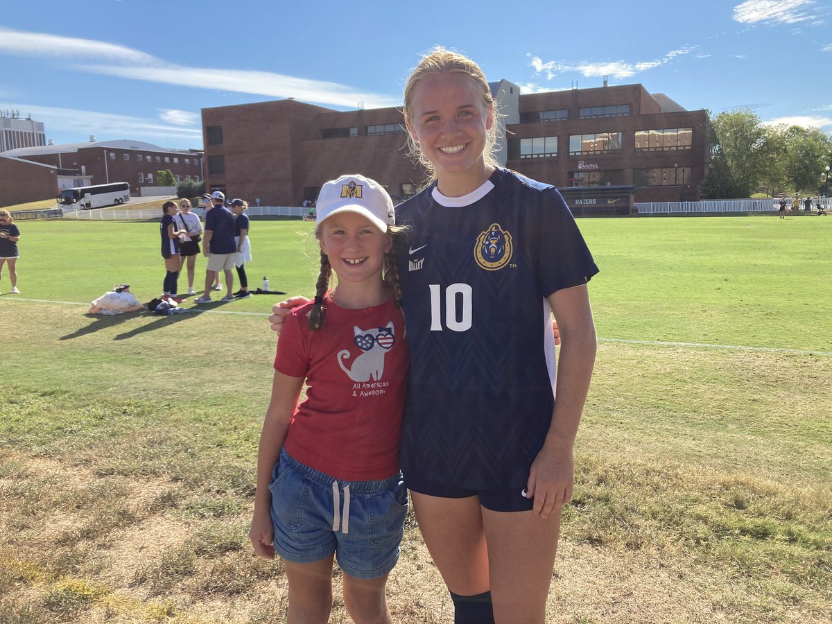 stouney_12's tweet photo. We loved the grit, teamwork and effort from @RacersSoccer today! Catherine had a blast — and she got to say hi to her favorite player, too! #WeAreRacers https://t.co/Hx1QoUpnLD