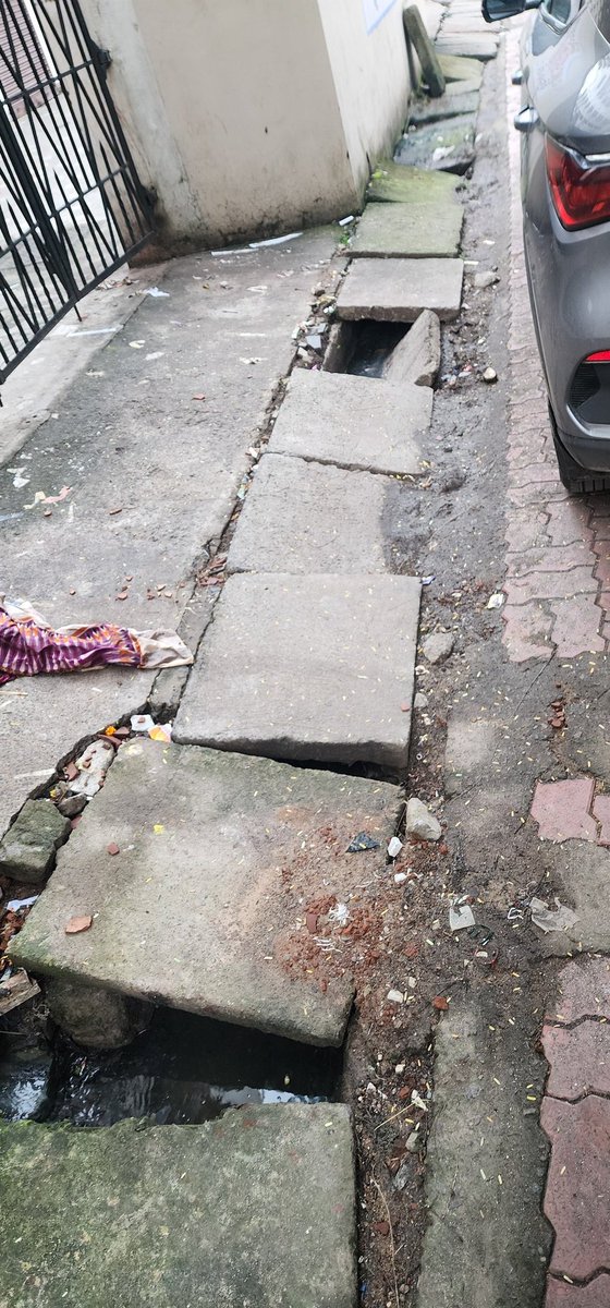 kool1449's tweet photo. @CMCCuttack please it's a sincere request to get it repaired asap as it is risky and unhygienic. Mosquitos breeding as well and unsafe for children and any other person at night. https://t.co/eW1FKpvZtn