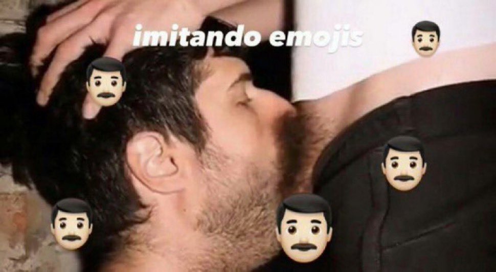 enzoonsc's tweet photo. amo ser cara de pau (enfiar minha cara num pau) https://t.co/cxl4B83QuN