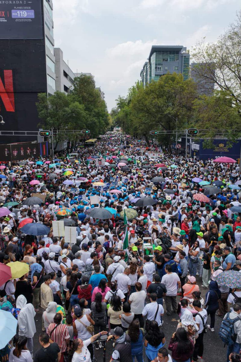 danielmdax's tweet photo. Hoy nace La Resistencia. 
Le pese a quién le pese. 🤍🔥 https://t.co/Y9qzLbqnRH