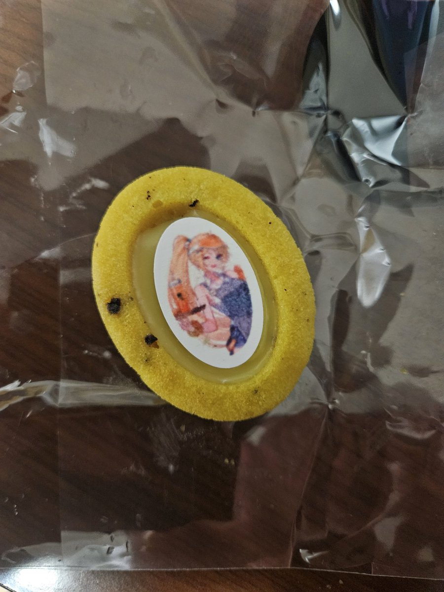 전 이제 샀습니다. 괜찮더군요