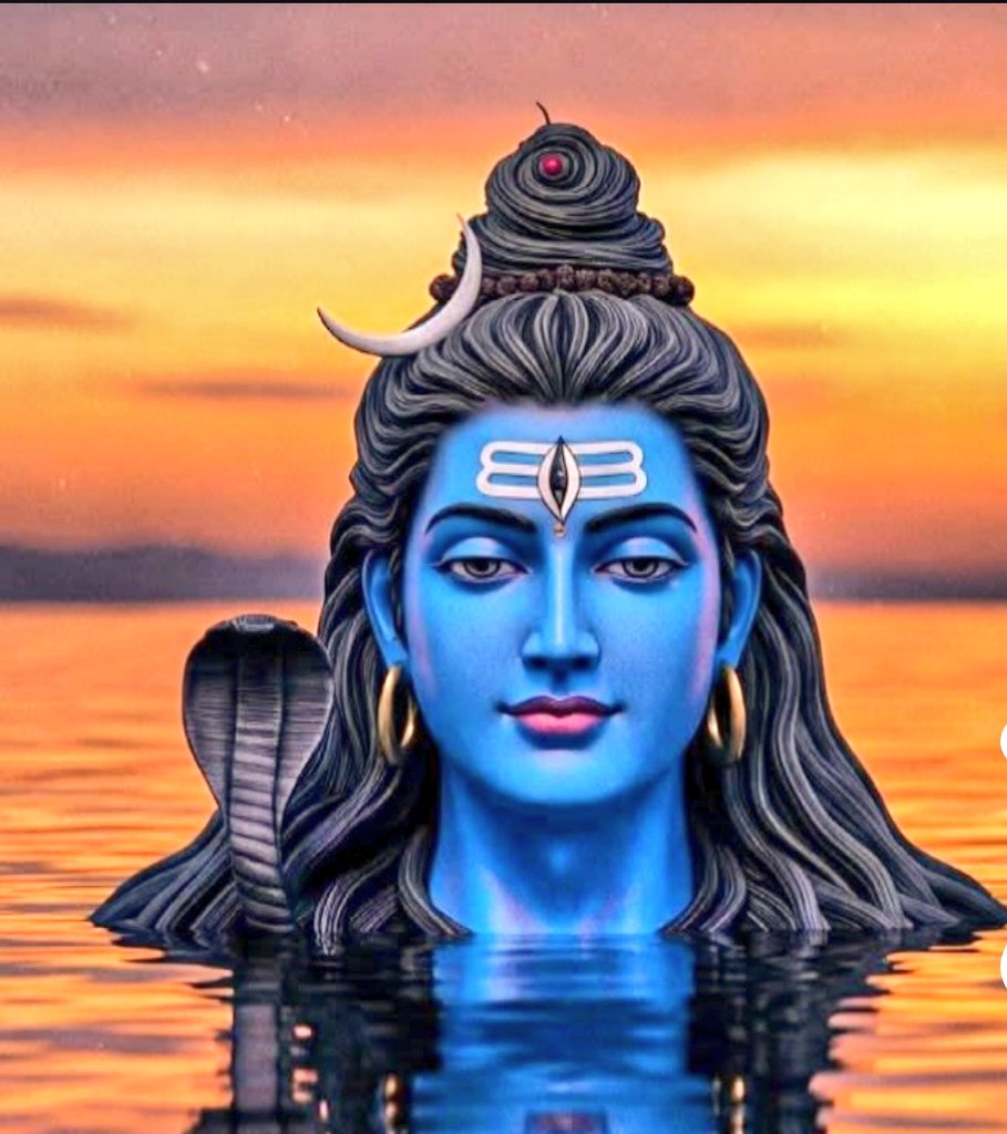 ॐ नमः शिवाय का जाप करू,
हर सांस में तुझको याद करू।
त्रिपुंड तिलक लगाऊं मैं,
गंगाजल से मन धुलवाऊं मैं।।

चढ़ाऊं बेलपत्र और धतूरा,
कंठ में है नागों का झूला।
डमरू की धुन पे नाच रहे,
कैलाशपति साक्षात स्वयं शिव हैं।।