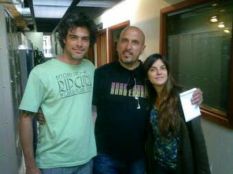 <a href="/FedeElli/">Fede Elli</a> <a href="/javierzuker/">javier zuker</a> Arranca el último #TradeMarks en @Metro951 hoy con el otro grosso, <a href="/javierzuker/">javier zuker</a>
Que decir. Difícil pero hay cosas peores. Acá firme hasta el último minuto. Saludos al equipo, a Gaza y a todos los que pasaron por la radio.
Acá Nuestro primer encuentro  junto a Shumi. 🤗 🎧 🎶