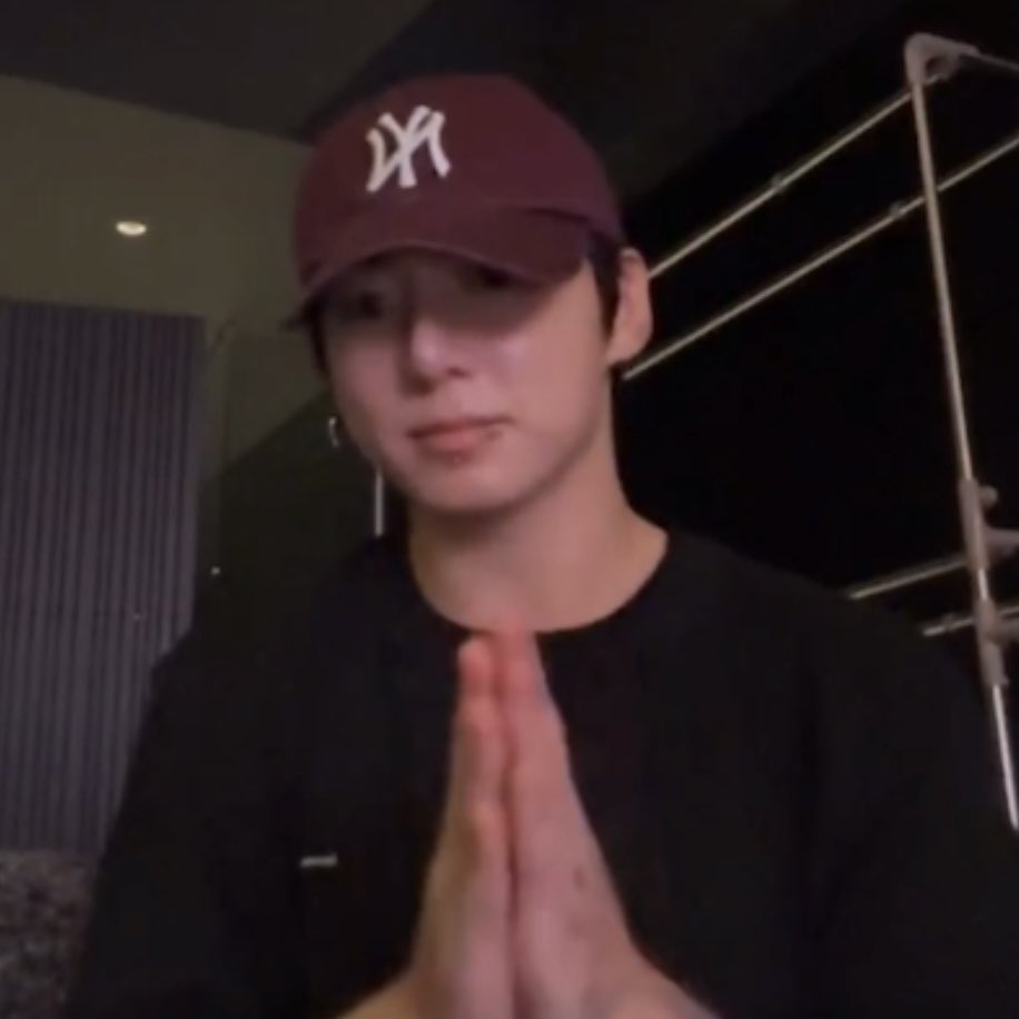 정국아 햅뻘떼
오늘은 엄마밥 미역국 먹고 신나는 하루 보내자 
사랑해💜

#생일축하정국_by_팀비밀번호0901
#정구기는한강을뛰어_아미는생카를뛸게
#구월의시작은정국생일이었슨
#Happy_JK_DAY 
#HappyBirthdayJungkook