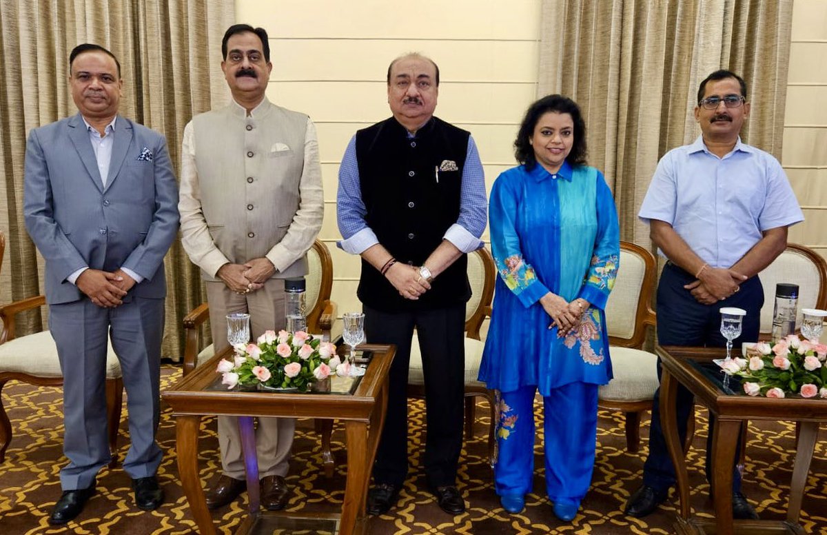 Tourism Guild of Agra tweet media