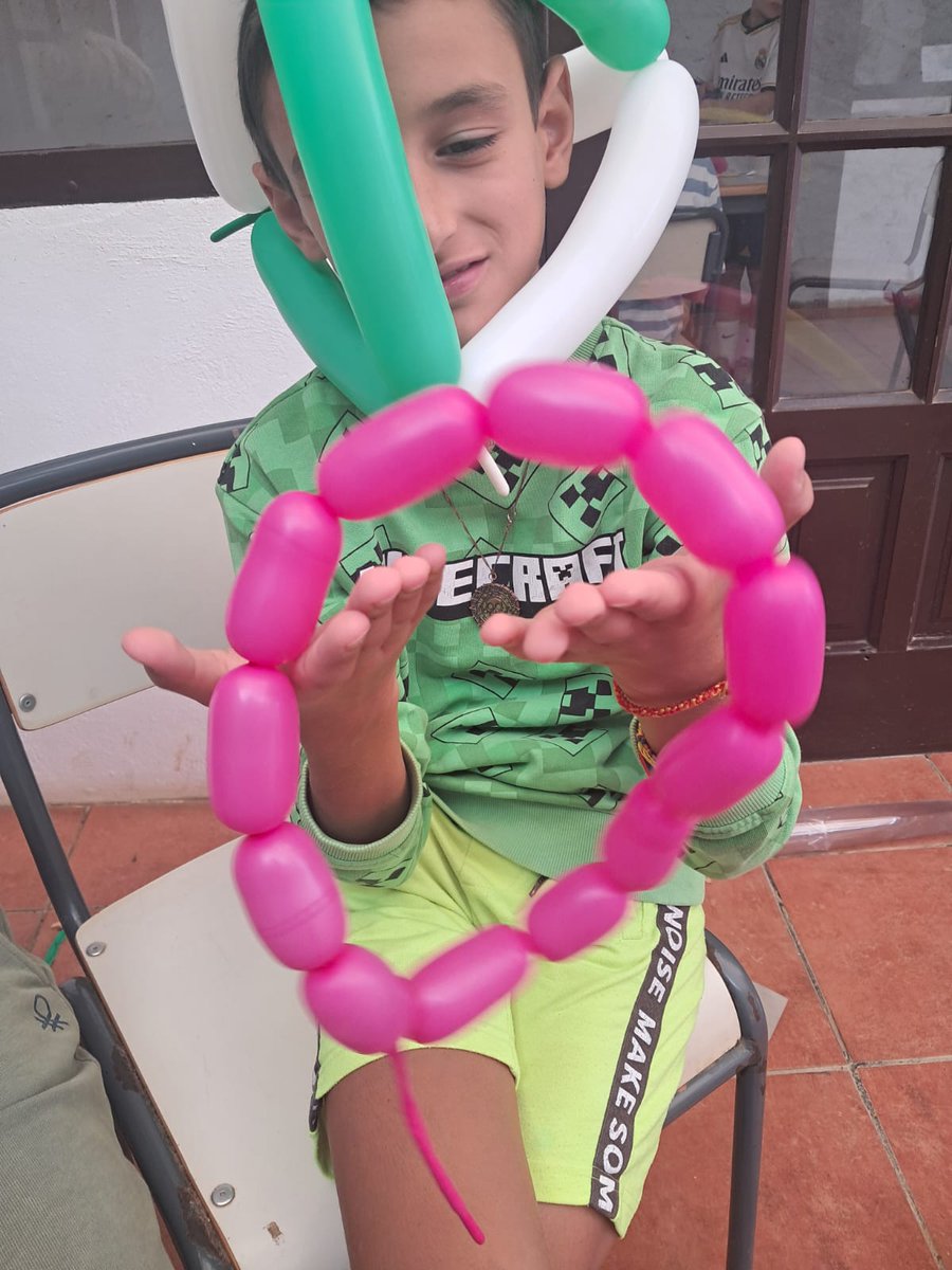 eXplorium tweet media