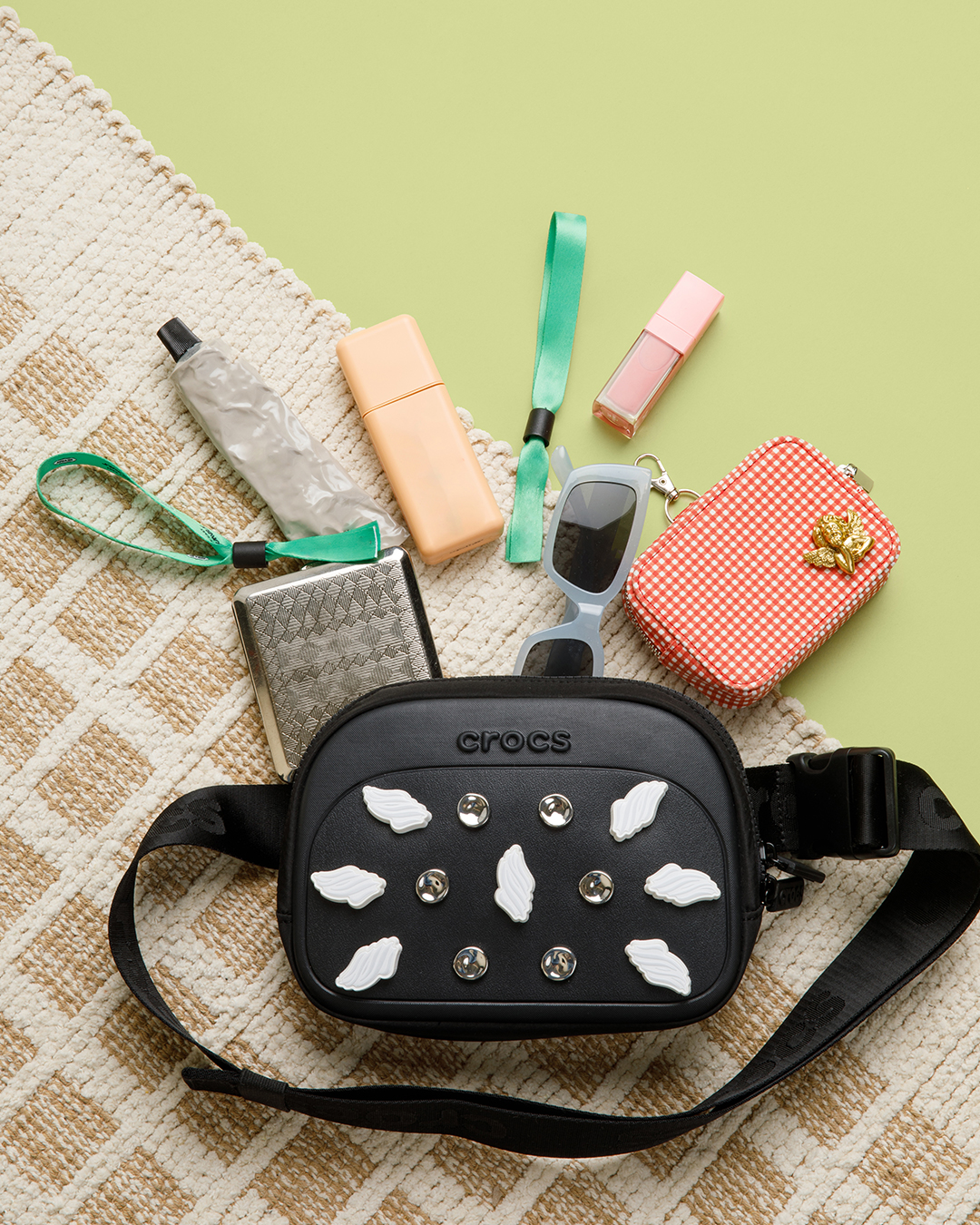 crocs クロックス　クラシックバックパック　ジビッツ大量！ crocs クロックス クラシックバックパック ジビッツ大量