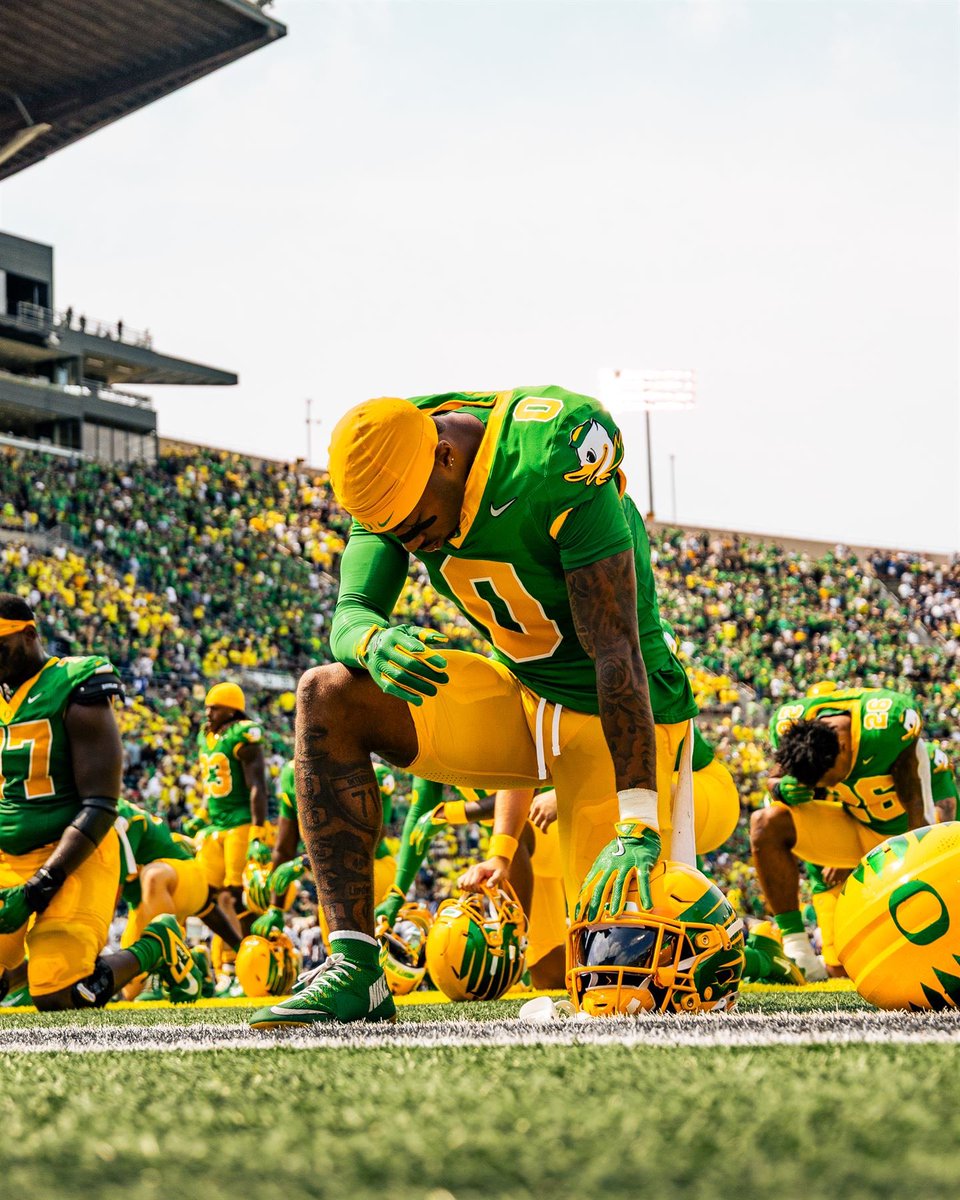 DAYLEN AUSTIN 🦇 tweet media