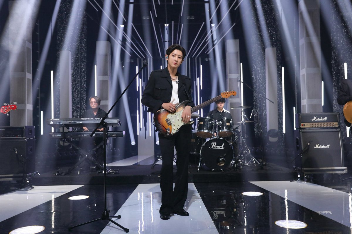 oshcuddles's tweet photo. CHANYEOL will have his first solo appearance on a Japanese show!!!!!! 😭🥹

M:ZINE broadcast on September 13, Saturday https://t.co/5mkETnTed9