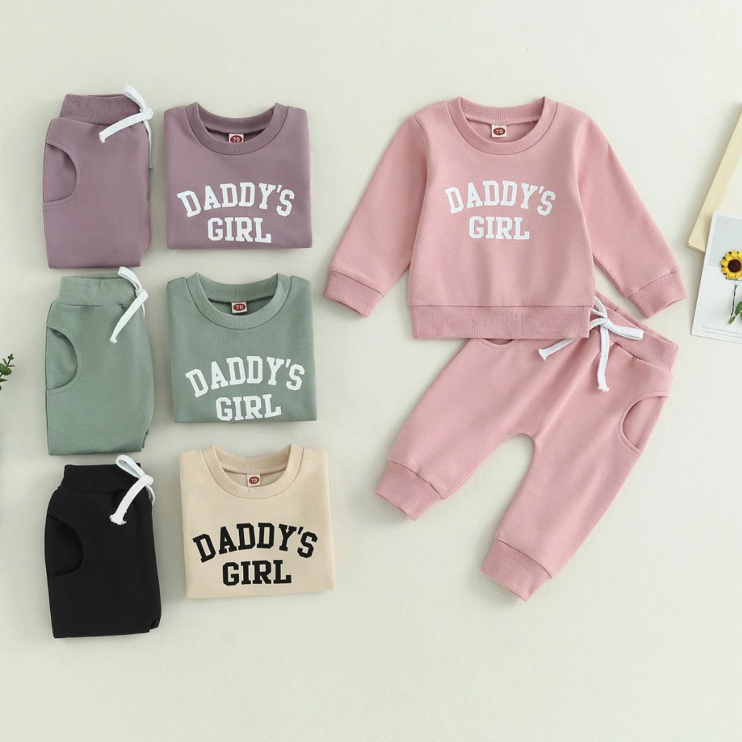 MomoriiOfficial's tweet image. Keep your little one warm this fall with our letter-print sweatshirt + comfy pull-on pants set. 💕
✨ Fall-ready fashion for your mini trendsetter – shop now and wrap her in cuteness! 🍁
#MiniStyleStar #BabyFallFashion #ToddlerOOTD #CutestBabyStyle #FallOutfitInspo