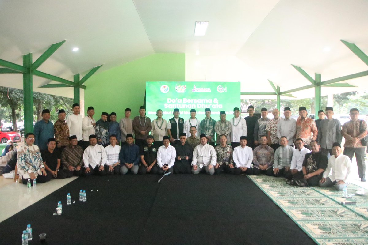 Bersama Forum Pesantren Alumni Gontor (FPAG) dan Panitia Jambore Pramuka Muslim Internasional, Wakil Ketua MPR RI Fraksi PKS, Hidayat Nur Wahid menyambut 100 tahun Pondok Modern Darussalam Gontor. 

Jambore Pramuka Muslim Internasional akan digelar pada 9–14 September 2025 di