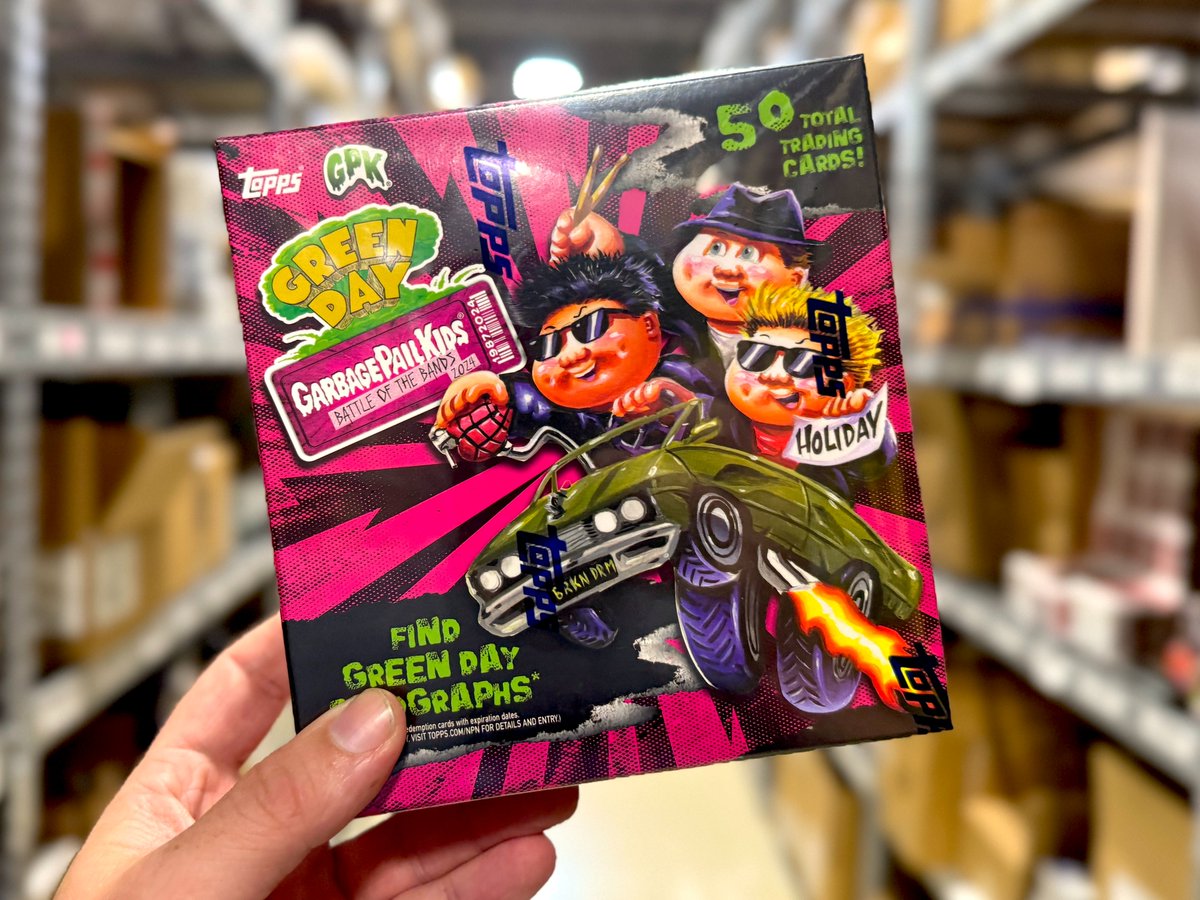 Steel City Collectibles (@scctradingcards) on Twitter photo Get ready for the start of the Wake Me Up When September Ends jokes 😂
Don't forget to chase autographs and relic cards of Billie Joe Armstrong, Tre Cool, and Mike Dirnt in Topps Garbage Pail Kids Battle of the Bands: Green Day Hobby Boxes! Get ready for the start of the Wake Me Up When September Ends jokes 😂
Don't forget to chase autographs and relic cards of Billie Joe Armstrong, Tre Cool, and Mike Dirnt in Topps Garbage Pail Kids Battle of the Bands: Green Day Hobby Boxes!
