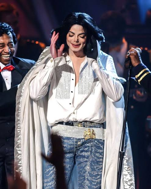 bts & mj protector (@appleheadtannie) on Twitter photo 