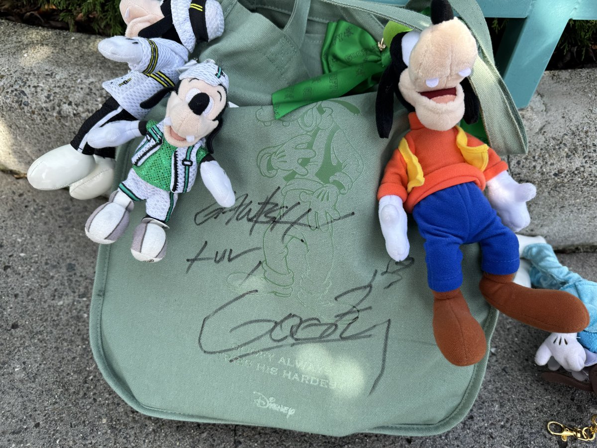 次はこのカバンでインしようかな(  ᵒ̴̷͈ωᵒ̴̶̷͈ )✨️