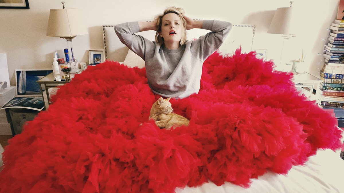 Elisabeth Moss for Interview Magazine 

More photos at the site
elisabeth-moss.net/photos/thumbna…

#elisabethmoss