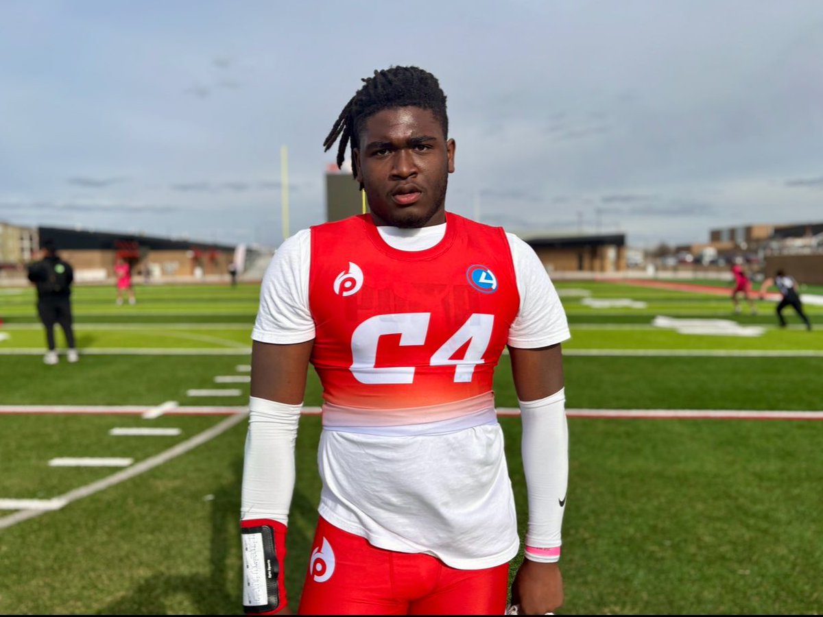 2027 Top Oklahoma DL 3 ⭐️ <a href="/KyngGolston54/">Kyng</a> holds offer from Both Top 10 Teams playing Right now Notre Dame &amp; Miami.

A top 10 Ranked player in OKLAHOMA with 33 1/2 Arm Length &amp; Crazy Ball Get Off. 

<a href="/C4SportOklahoma/">C4 SportsPerformance</a> 

#C4Family 
#RecruitTEXOMA