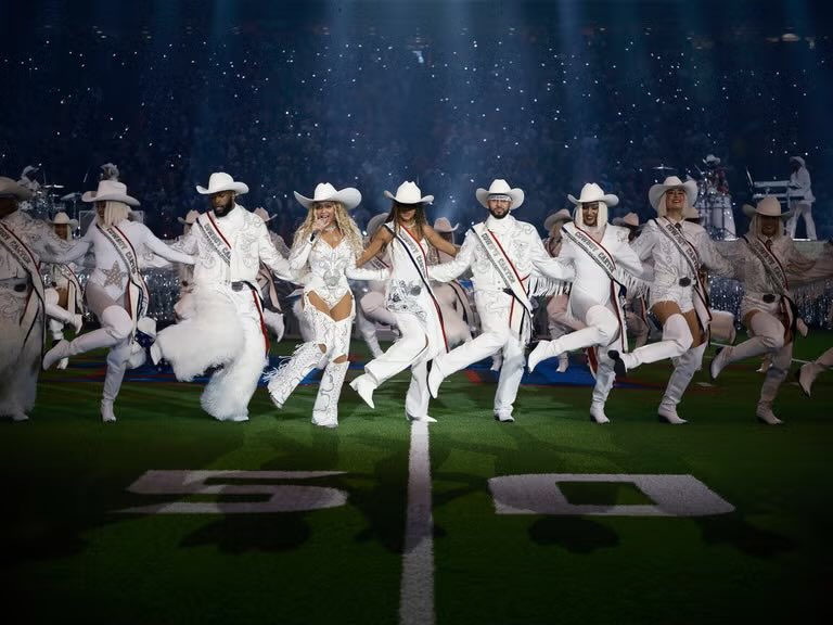 poolsdrunk's tweet photo. BEYONCÉ BOWL https://t.co/9wpeAcCfCE