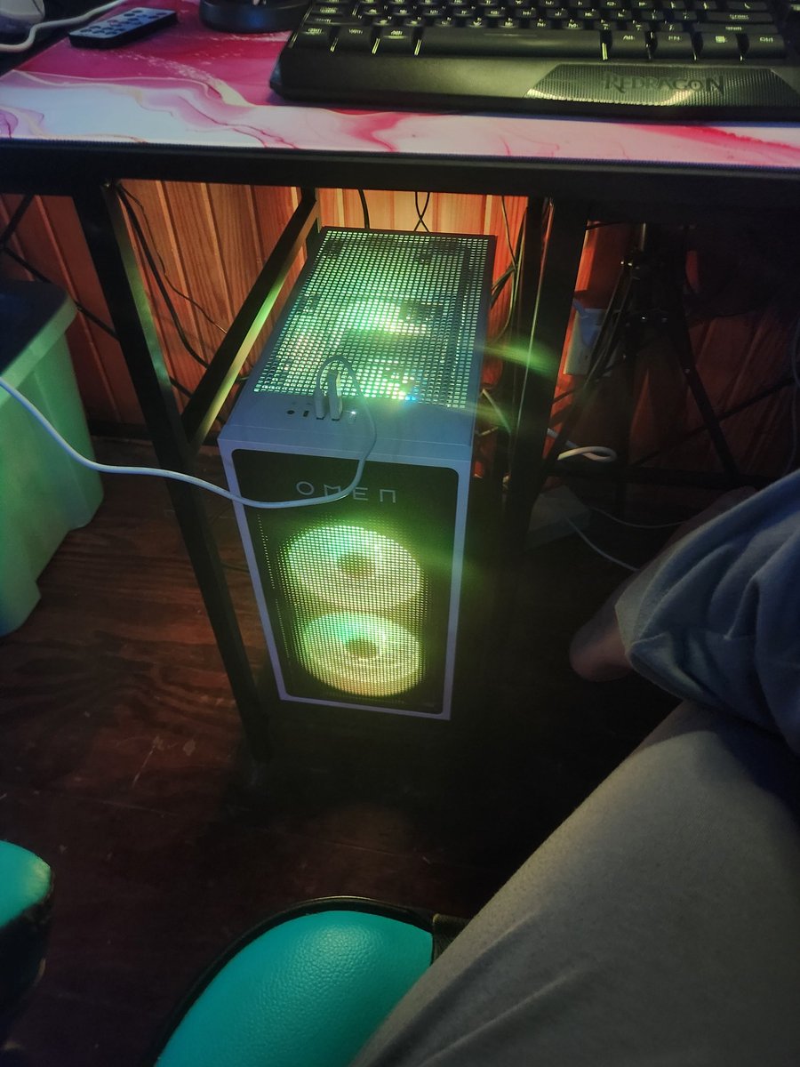 My first gaming PC and setup is complete! I'm so excited to take my gaming and streaming to the next level 🥰