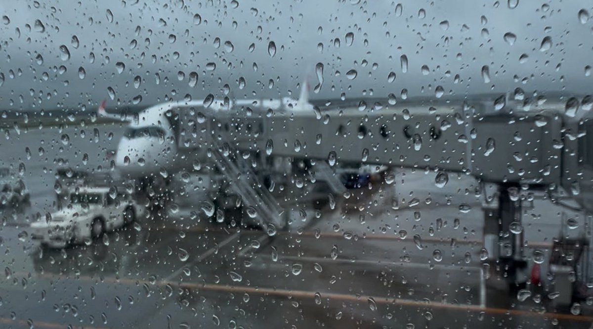 [LOS TRANQUILOS de JAPON]

Anoche fui a "ICHIGEN".

昨日の夜は“一幻”へ行ってきました。

Salimos del “nuevo aeropuerto de Chitose”.

“新千歳空港”を出発。

Cuándo es el próximo venir a HOKKAIDO...

次に北海道へ来るのはいつかな…。