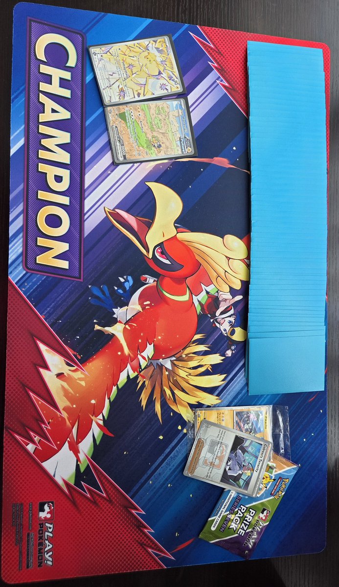 Turtlehelm_'s tweet image. First place at a cup 👍