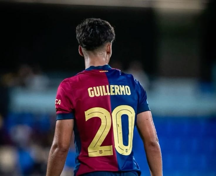 لو انا فليك :

هبيع فيرمين لوبيز عشان امول صفقة مدافع أيسر
هصعد غيلي فيرنانديز كلاعب 8 للفريق الأول
هلعب جافي اساسي كلاعب 8 في 433
هدي لبيدري الحرية الهجومية بين الخطوط
هجرب اولمو مهاجم وهمي بدل ليفا وفيران

انا عارف وانت عارف ان فليك مش هيعمل ده بس ادينا بنقول.