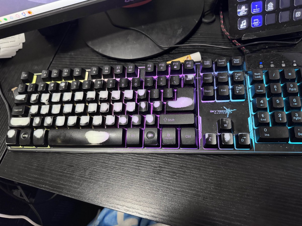 briikachu💙 tweet media