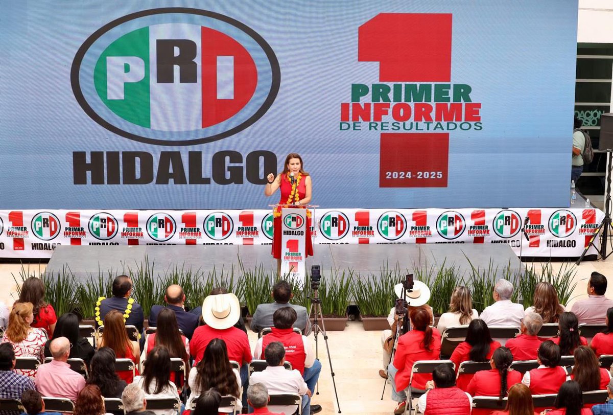 CDEPRISinaloa's tweet photo. Felicitamos a nuestra senadora y secretaria general del @PRI_Nacional, @Caroviggiano, por la presentación de su Primer Informe Legislativo.

Su compromiso con la rendición de cuentas, la transparencia y la defensa de la democracia reflejan el deber de servir a la ciudadanía con responsabilidad.

En un año de grandes retos para México, reconocemos su labor y convicción en la lucha por la justicia, la independencia de las instituciones y los derechos de todas y todos los mexicanos. 🇲🇽✨

#PRI #Sinaloa #InformeLegislativo