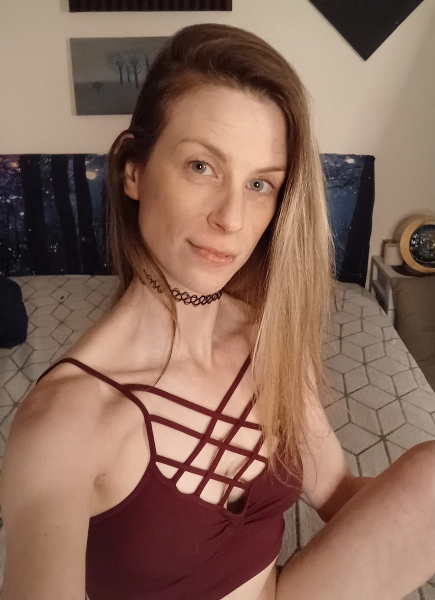 Now streaming...
chaturbate.com/widthofapeach/