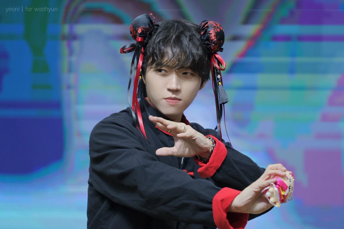 250831 메이크스타 앵콜 #남우현

횬경반점 사장님과 알바생 춘리횬
이 알바생 출근하는 날마다
일일매출 208억 찍는대요 ㄷㄷ