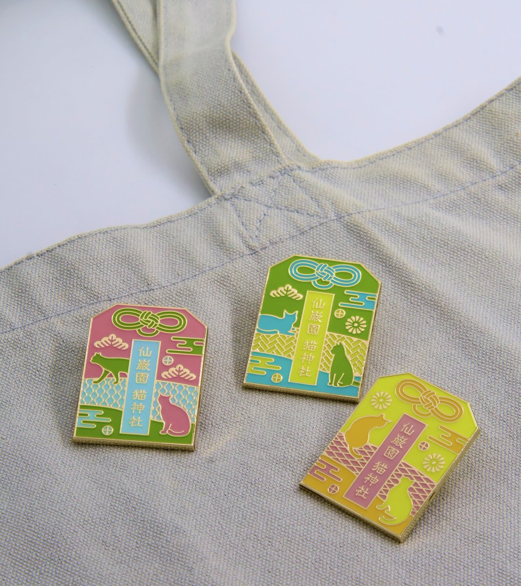 🐈 猫神社 新アイテム登場 ⛩️ 和モダンなPINS（ピンバッジ）ができ