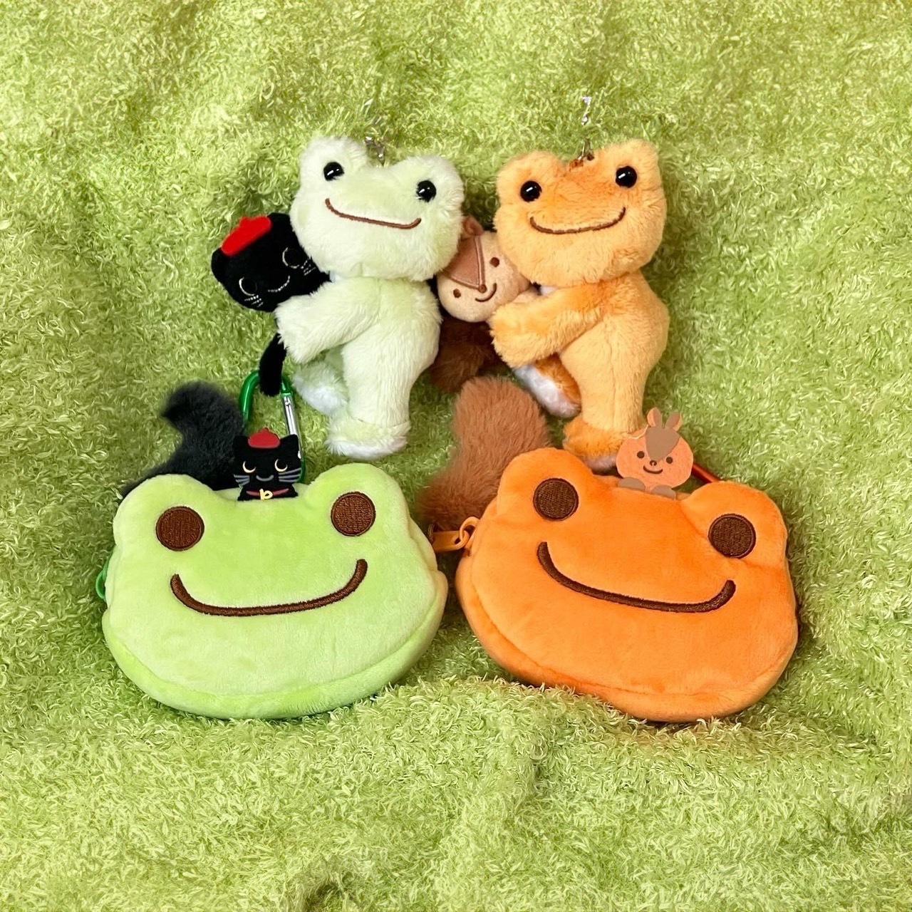 newjeansヘリン トマトカエル ポーチ pickles frog Qoo10] [NewJeansヘリン 愛用] Fro