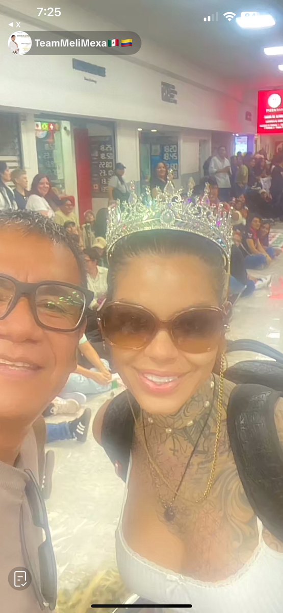 Escuchar a este señor decir que se fue en bus hasta CMX solo para ver a Meli llegar… 🥹 Aquí ya ganamos todos ❤️
MELISSA GATE EN MEXICO 
#PandillaGateX