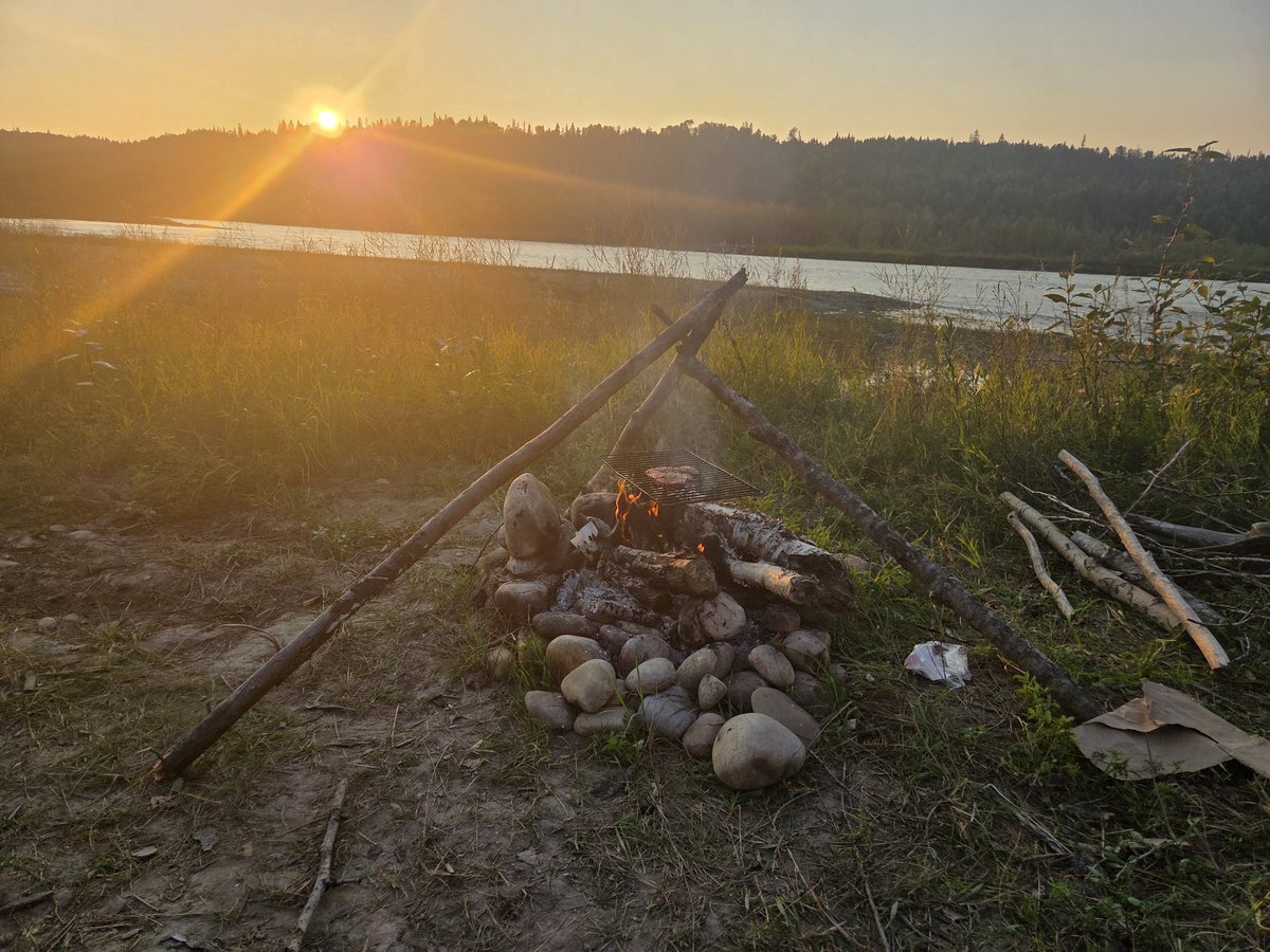 AmosShaw7's tweet photo. Sunset steak on the North Saskatchewan River somewhere near Drayton Valley Alberta https://t.co/VlQyrVMrRn