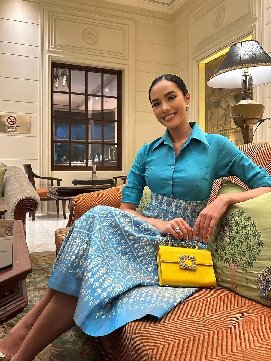 back in business in blue with a little splash of sole caldo, so excited for what’s coming on our next trip to Hyderabad!🌅 #missworld2025