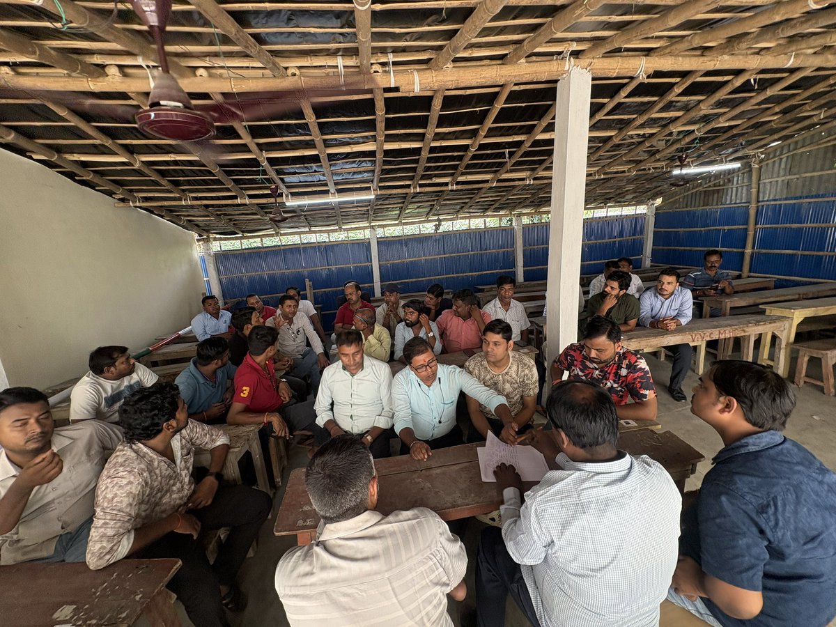 kumarrajeevsup's tweet image. #एक कार्यपालक सहायक जो #BPSM से है, को छोड़कर बाकी सभी कर्मचरियों का वेतन बढ़ा दिए मुख्यमंत्री जी, कार्यपालक सहायक पर कब दया दृष्टि पड़ेगा मुख्यमंत्री जी का ! @NitishKumar @cmbihar @BEASA_BIHAR #manday #TREASURE #Bihar #Bpsmbihar