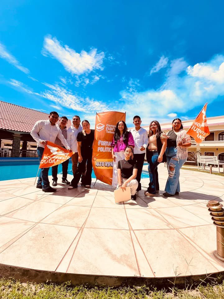 Campus Naranja Tabasco sede paraíso, integrada por jóvenes de Paraíso, Comalcalco y Cunduacán🍊

Ayer también dio inicio nuestro campus sede paraíso, estamos muy contentxs y emocionadosxs por la participación de lxs jóvenes y en especial por ver el interés que tienen para ser