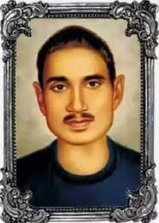 jvermacompany's tweet photo. आज  ललई सिंह यादव का जन्मदिन है । वे उत्तर भारत में नवजागरण लानेवालों में प्रमुख थे । उनसे मेरा लंबा संपर्क रहा है । पेरियार ई.वी. रामास्वामी  और बाबा साहेब भीमराव अंबेडकर की पुस्तकों को घर - घर पहुँचाने के मिशन में उनसे मेरा संपर्क हुआ था ।.....आगे पढ़े - https://t.co/VO0pBB9hB5 https://t.co/ykJ511RmIv