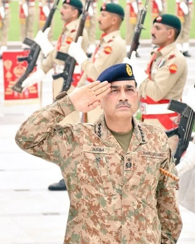 ایسی قیادت قوموں کو زندہ رکھتی ہے، جو ہر محاذ پر ڈٹ کر وطن کی حفاظت کرے۔ 💚
#ISPR #fieldmarshalasimmunir
