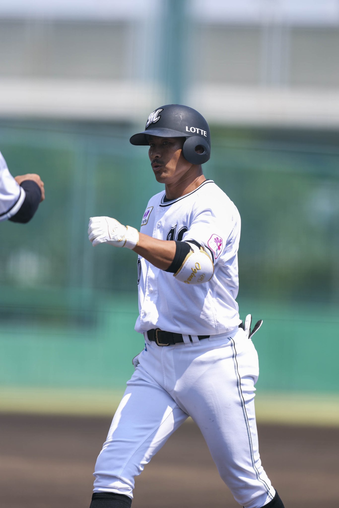 千葉ロッテマリーンズ T.OGINO ユニフォーム　荻野貴司　0 千葉ロッテマリーンズ T.OGINO ユニフォーム 荻野貴司 0 - メルカリ