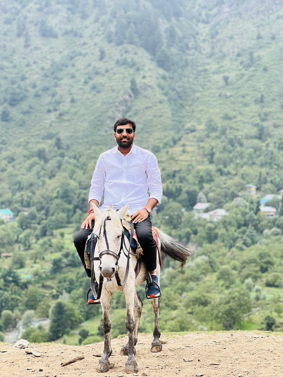 Prakash Gurjar (@prakashgurjar__) on Twitter photo RK ग्रुप के संचालक भाई श्री #RohitashBhdana जी को जन्मदिवस की हार्दिक बधाई एवं शुभकामनाएं।
मैं ईश्वर से आपके उत्तम स्वास्थ्य, एवं उज्जवल भविष्य की कामना करता हूं।
<a href="/RohitashBhdana/">Rohitash Bhadana Shahpura</a> <a href="/sheeshramINC_/">sheeshram Chandela</a> <a href="/Mahaveergurjar_/">Mahaveer Gurjar</a> RK ग्रुप के संचालक भाई श्री #RohitashBhdana जी को जन्मदिवस की हार्दिक बधाई एवं शुभकामनाएं।
मैं ईश्वर से आपके उत्तम स्वास्थ्य, एवं उज्जवल भविष्य की कामना करता हूं।
<a href="/RohitashBhdana/">Rohitash Bhadana Shahpura</a> <a href="/sheeshramINC_/">sheeshram Chandela</a> <a href="/Mahaveergurjar_/">Mahaveer Gurjar</a>