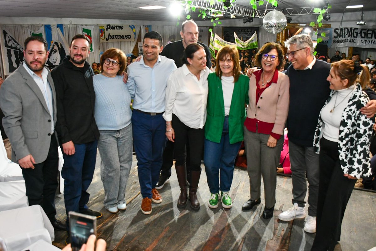 🇦🇷 Arranca Fuerza Patria en Neuquén, el único Frente AntiMilei 

Ya estamos en marcha recorriendo toda la provincia. Con Silvia Sapag y Beatriz Gentile dimos el puntapié inicial para decirle basta a Milei.

Basta de violencia contra nuestros viejos. 

Basta de discriminación a