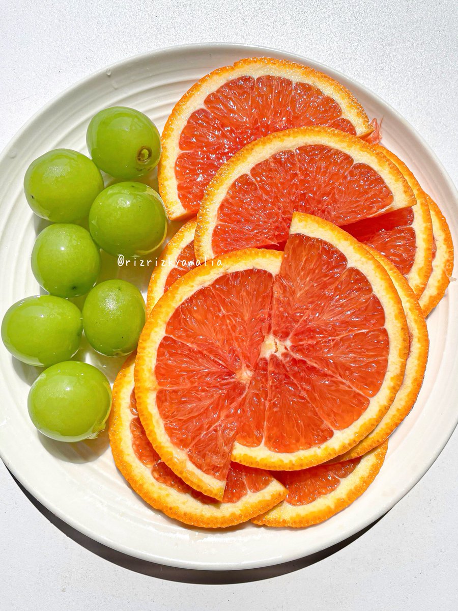 rizrizkyamalia's tweet photo. Friends, penyegaran timeline dulu ya. 
Met sarapan 🥹🍊🍃 https://t.co/Xaotf61mCL