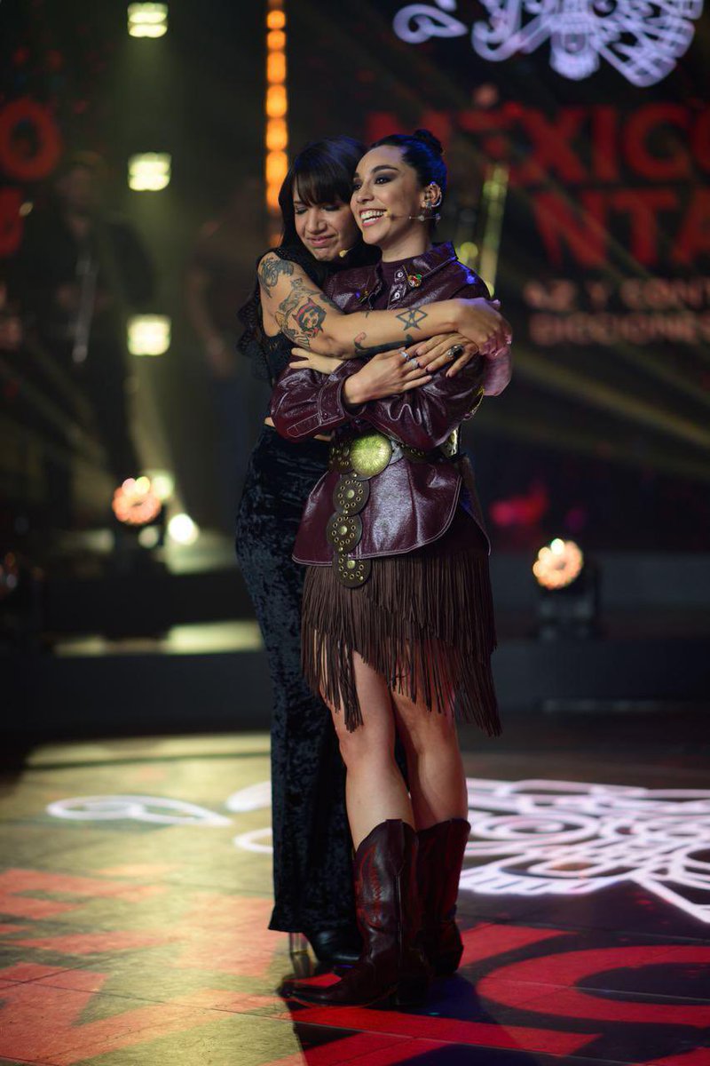 Luisa La Ouija tweet media