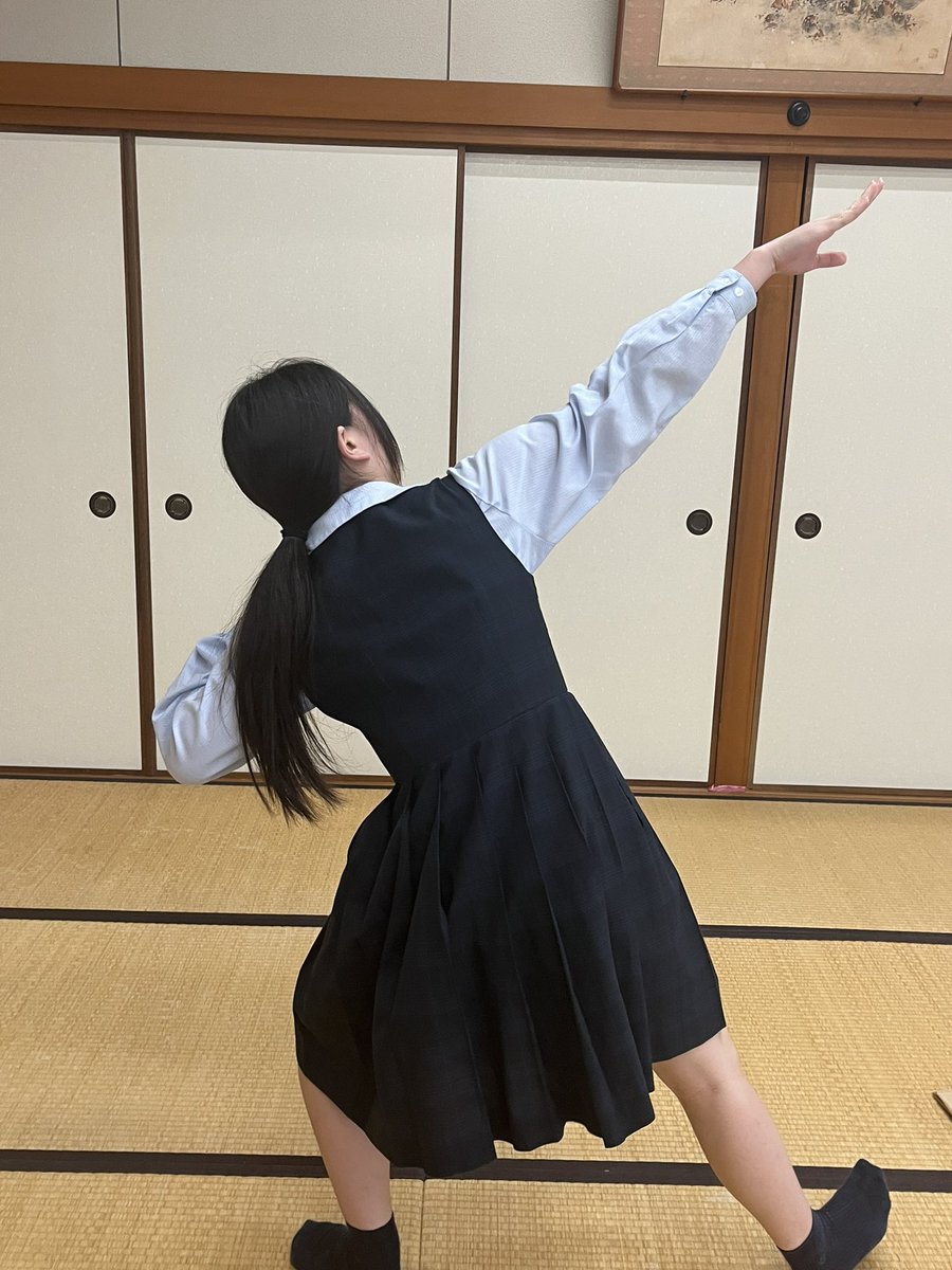 KKF部員紹介‼️

3番目を飾る銭婆⁉️

〇あだ名 海星
〇部署 会場
〇学年 2年生
〇特徴 自称天才(笑)
〇最近の悩み 悩みなんてないなぁ…🙄
〇好きな物 瓦そば
〇座右の銘 両手に男でーす♡