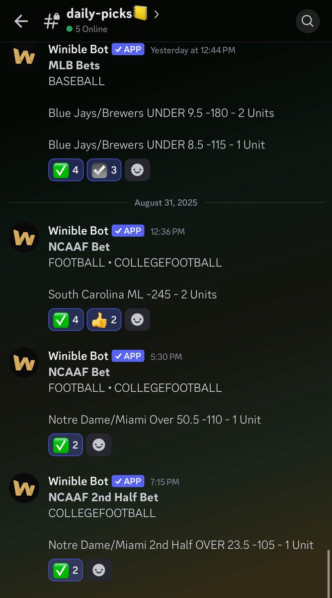 ManOfTheLibrary's tweet image. 10 in a row. ✅✅✅✅✅✅✅✅✅✅

Best bettor in the game. I got the whole bag. You either fw me or get fked by the agents. Take your pick. #ReadMoreBooks #LivingLibrary 🇬🇹 🇺🇸