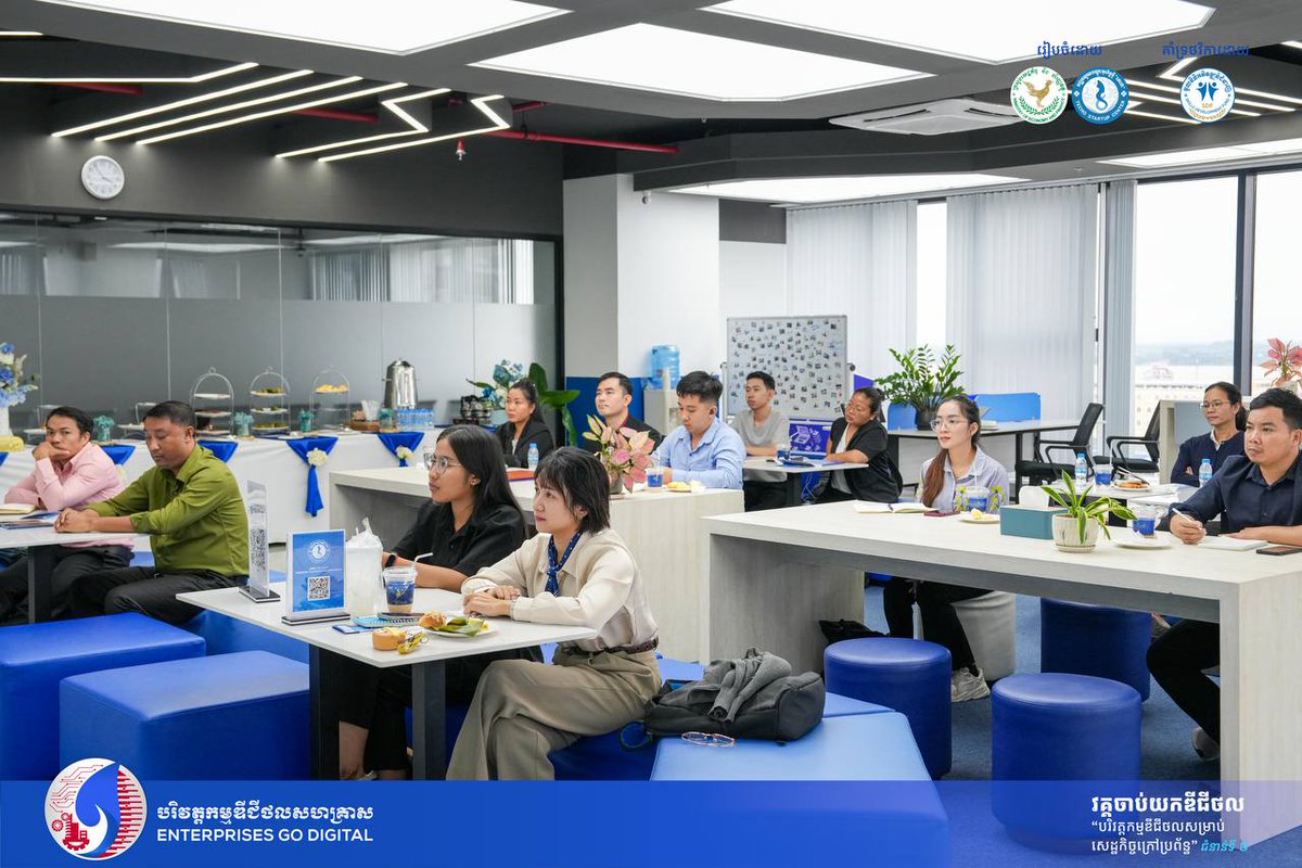 chamnanmuon's tweet image. Excited to train 3 groups of biz owners /entrepreneurs on Boost Your SME with Google Business Solutions – covering @GoogleMyBiz, @GoogleWorkspace & #GoogleSites under the #EnterprisesGoDigital program, a part of Min. Economy & Finance. Empowering informal economy operators to go…