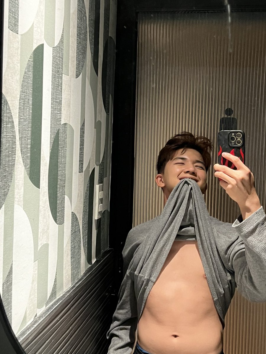 VOcsicnarf's tweet photo. Lf ka collab https://t.co/mpc0E9NDMj