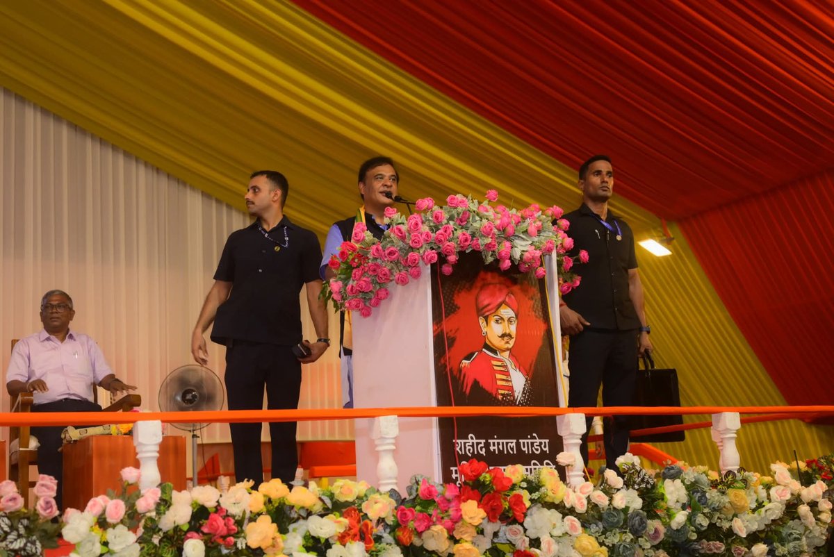 TheBrahminVoice's tweet image. 1857 की क्रांति के प्रथम बलिदानी स्वतंत्रता संग्राम सेनानी मंगल पाण्डेय जी की प्रतिमा का अनावरण सिलचर (असम) में....