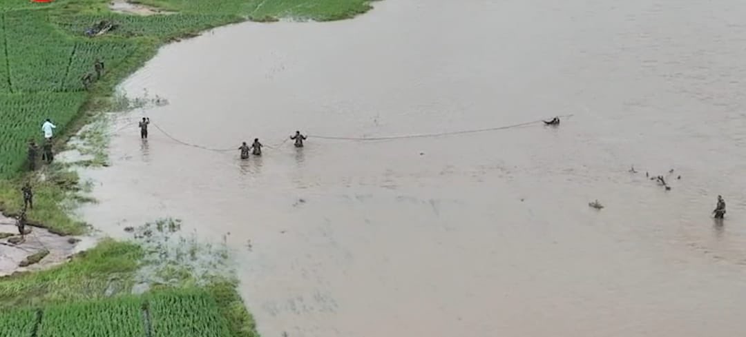 Arvind Kumar (@arvindkumar_ias) on Twitter photo Sincerest gratitude to the Indian Army Columns under HQ Telangana & Andhra Sub Area (#TASA) during flood rescue efforts in Medak & #IAF helicopters in rescuing 8 people thus ensuring a unified response in disaster #Telangana
<a href="/dprohyd/">PRO, Hyderabad, Ministry of Defence</a> @IAF_MC
#IndianArmy Sincerest gratitude to the Indian Army Columns under HQ Telangana & Andhra Sub Area (#TASA) during flood rescue efforts in Medak & #IAF helicopters in rescuing 8 people thus ensuring a unified response in disaster #Telangana
<a href="/dprohyd/">PRO, Hyderabad, Ministry of Defence</a> @IAF_MC
#IndianArmy